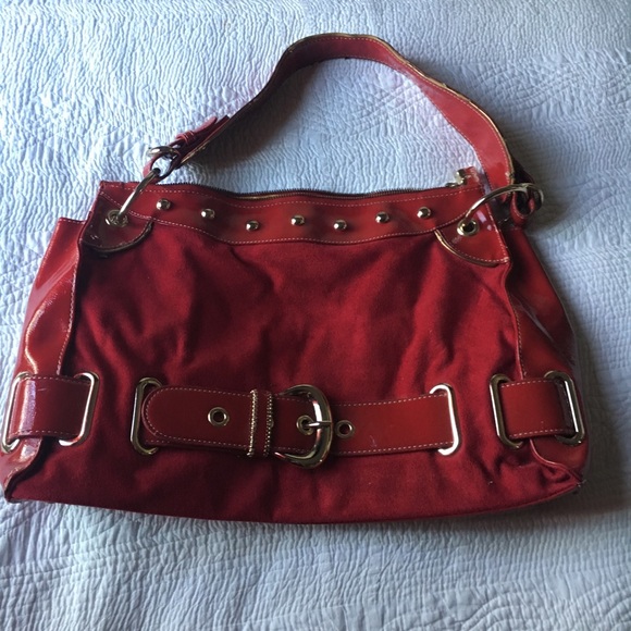 Red bag - Picture 1 of 4